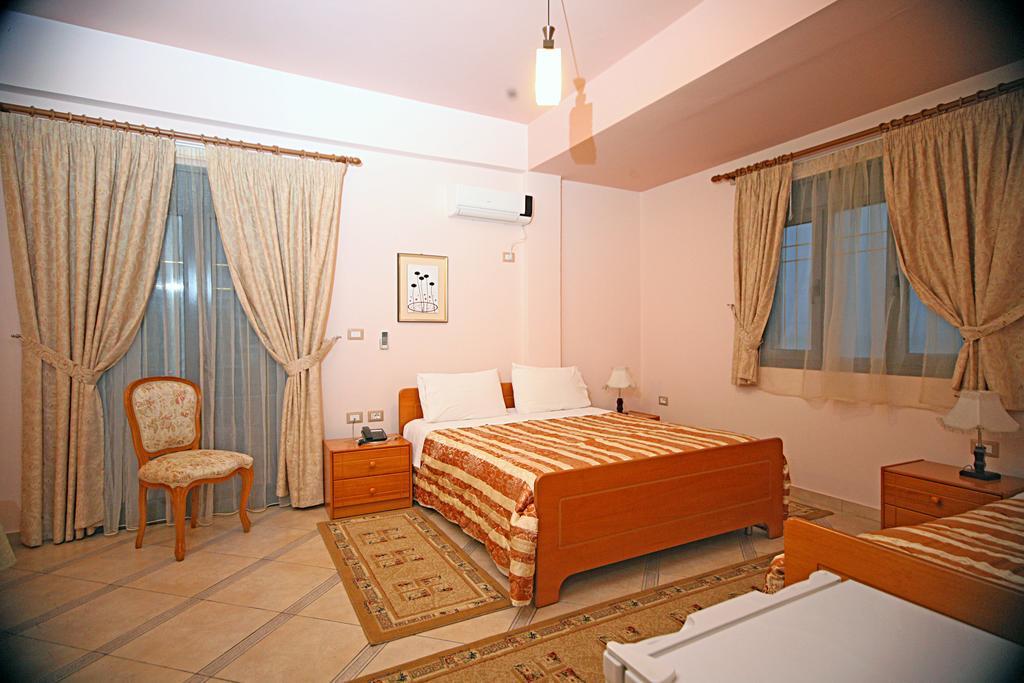 Hotel Primavera Vlora Kültér fotó